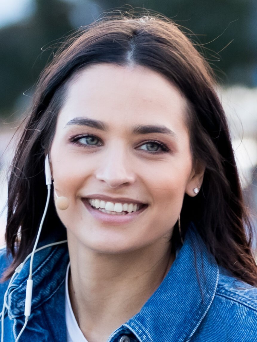 amira pocher